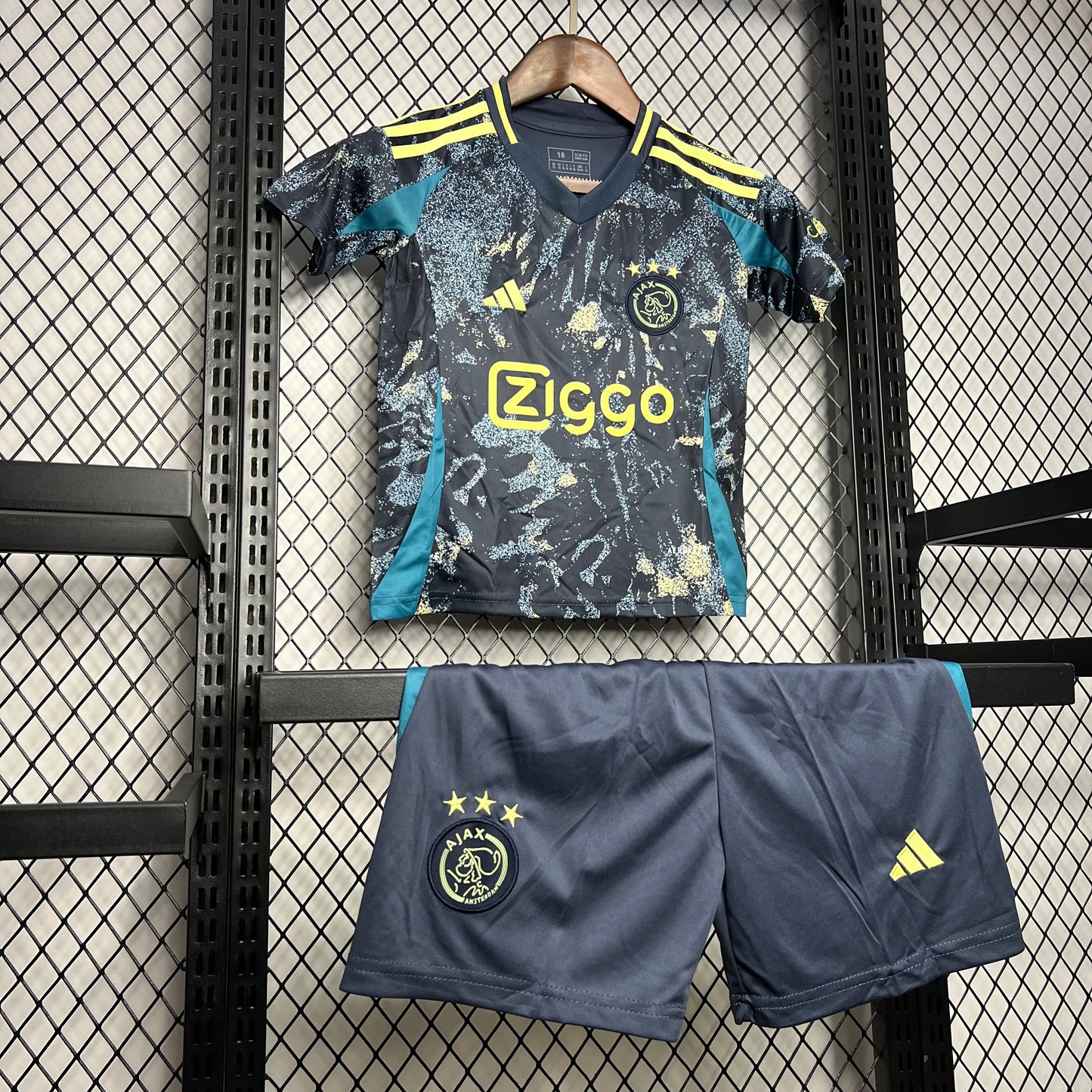 Kit Infantil Ajax Away 24/25 -Azul Escuro