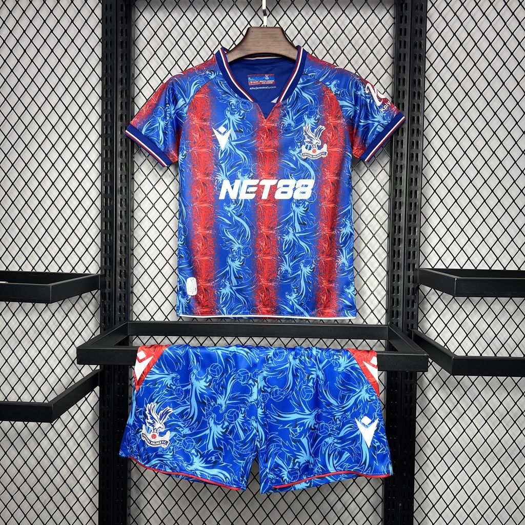 Kit Infantil Crystal Palace Home 24/25 Macron - Azul e Vermelho