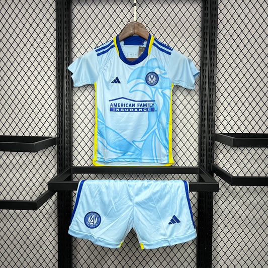 Kit Infantil Atlanta United Away 24/25 . - Azul Claro