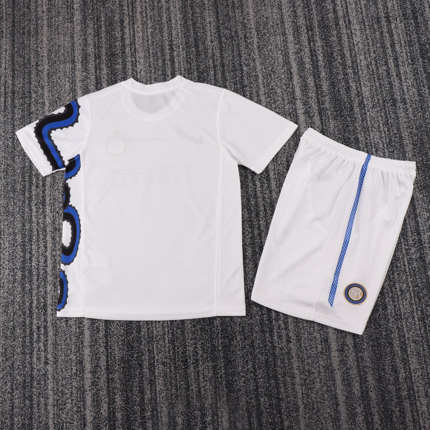 Kit Infantil Inter de Milão Away Retrô 09/10 - Branca
