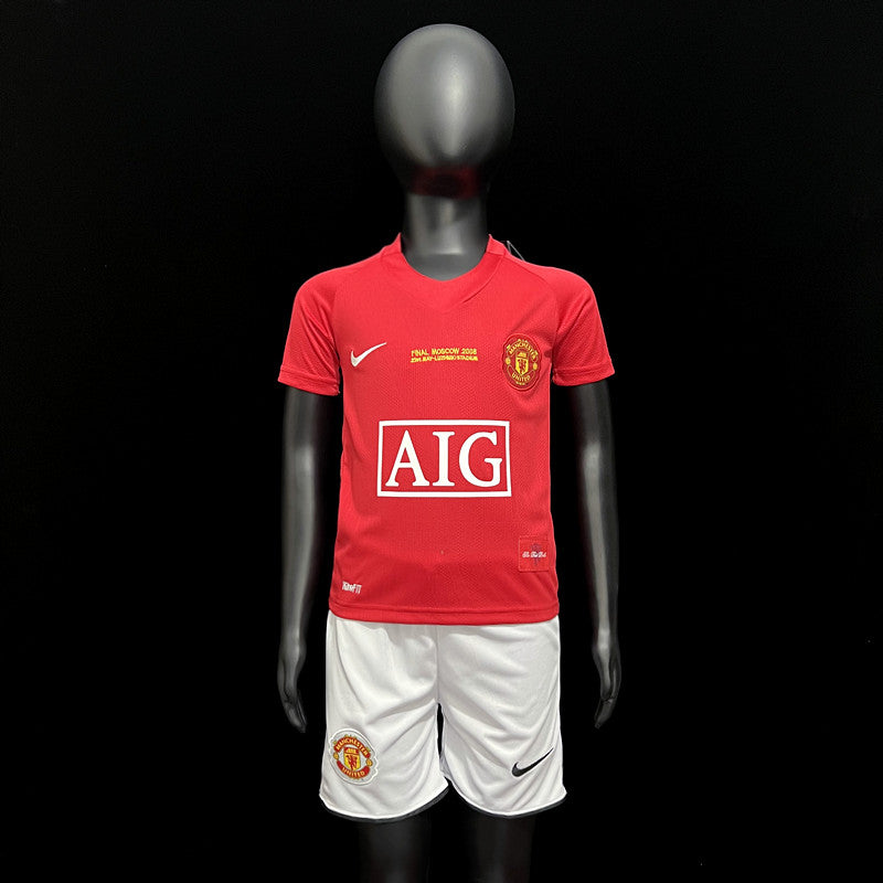 Kit infantil Manchester United Retrô Home 2008 . - Vermelho
