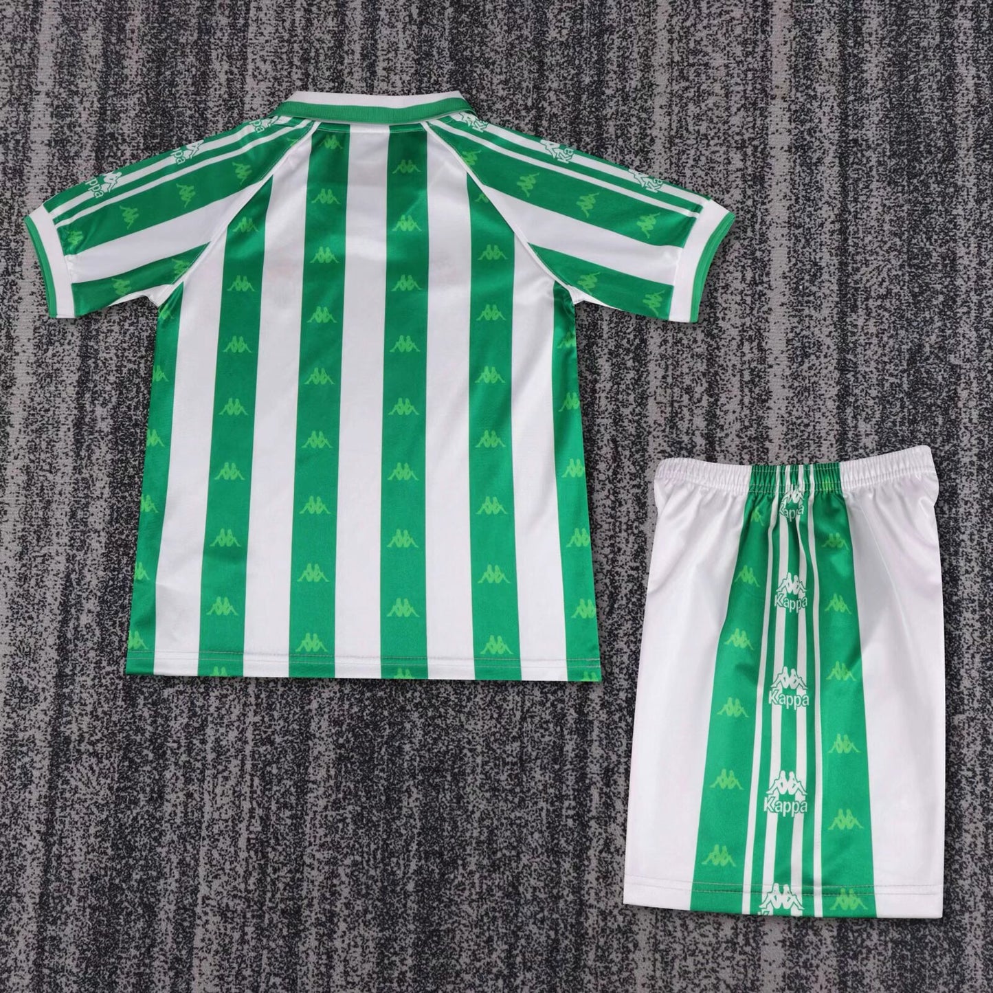 Kit Infantil Real Betis Home Retro 1995/96 . - Verde e Branca