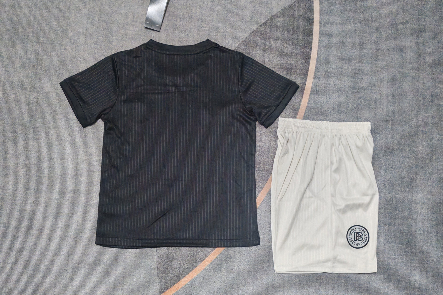 Kit Infantil Alemanha Treino 25/26 -Preto