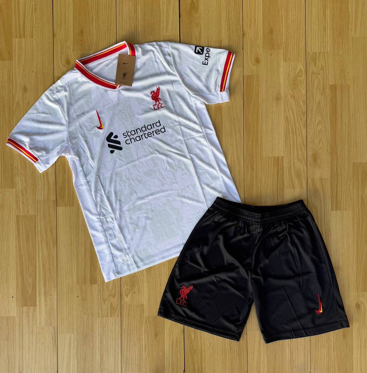 Kit Infantil Liverpool Third 24/25 - Branco