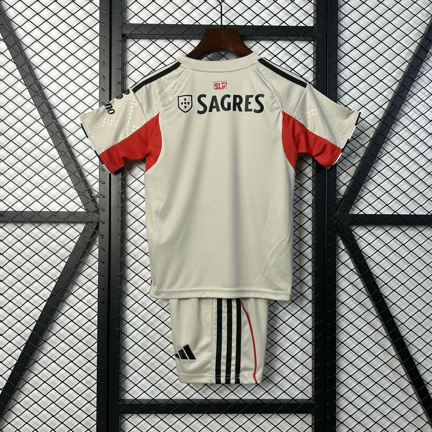 Kit Infantil Benfica Third 25/26 -Bege