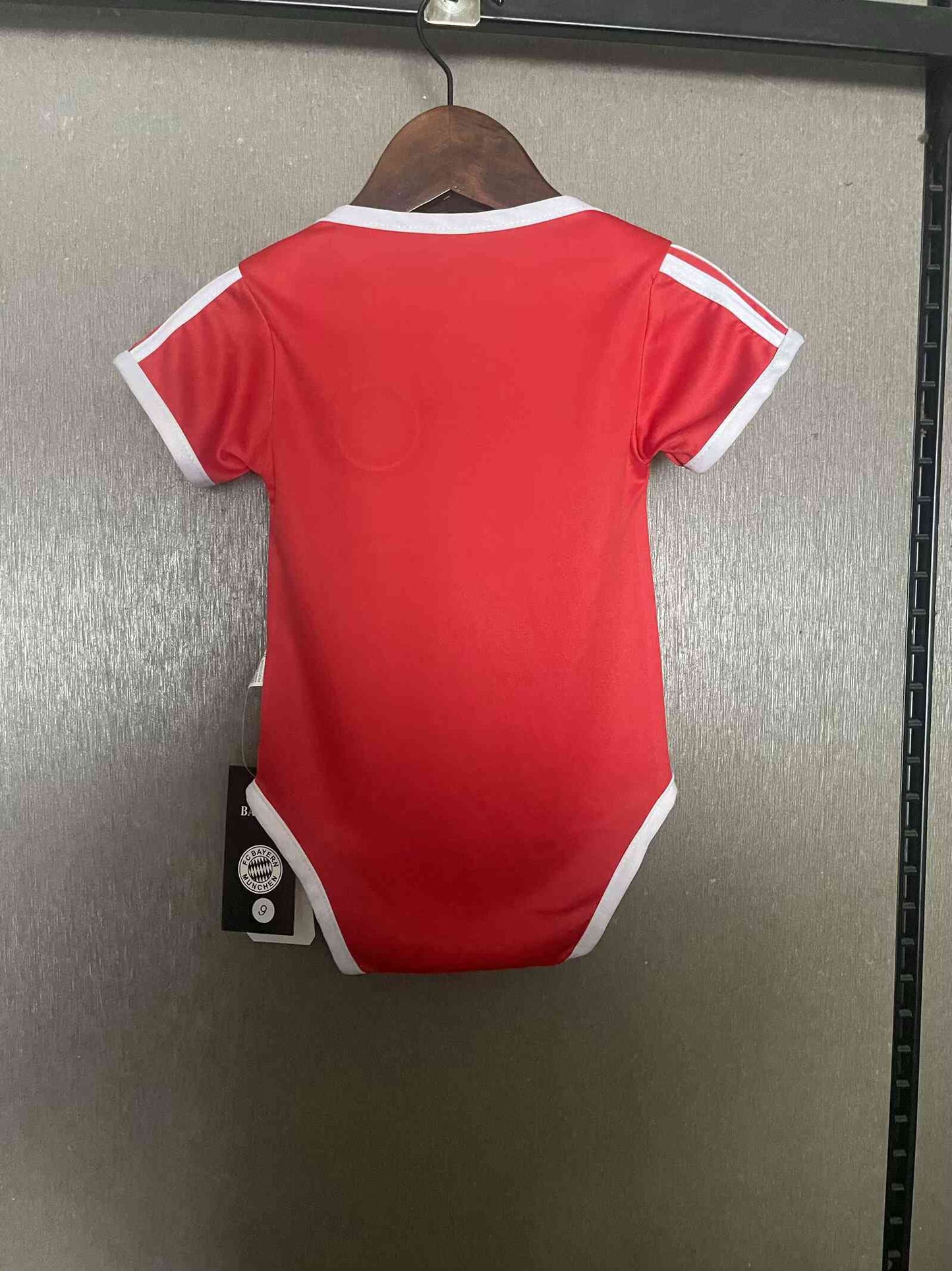 Body Bebê Infantil Bayern De Munique Home 25/26 -Branco e Vermelho