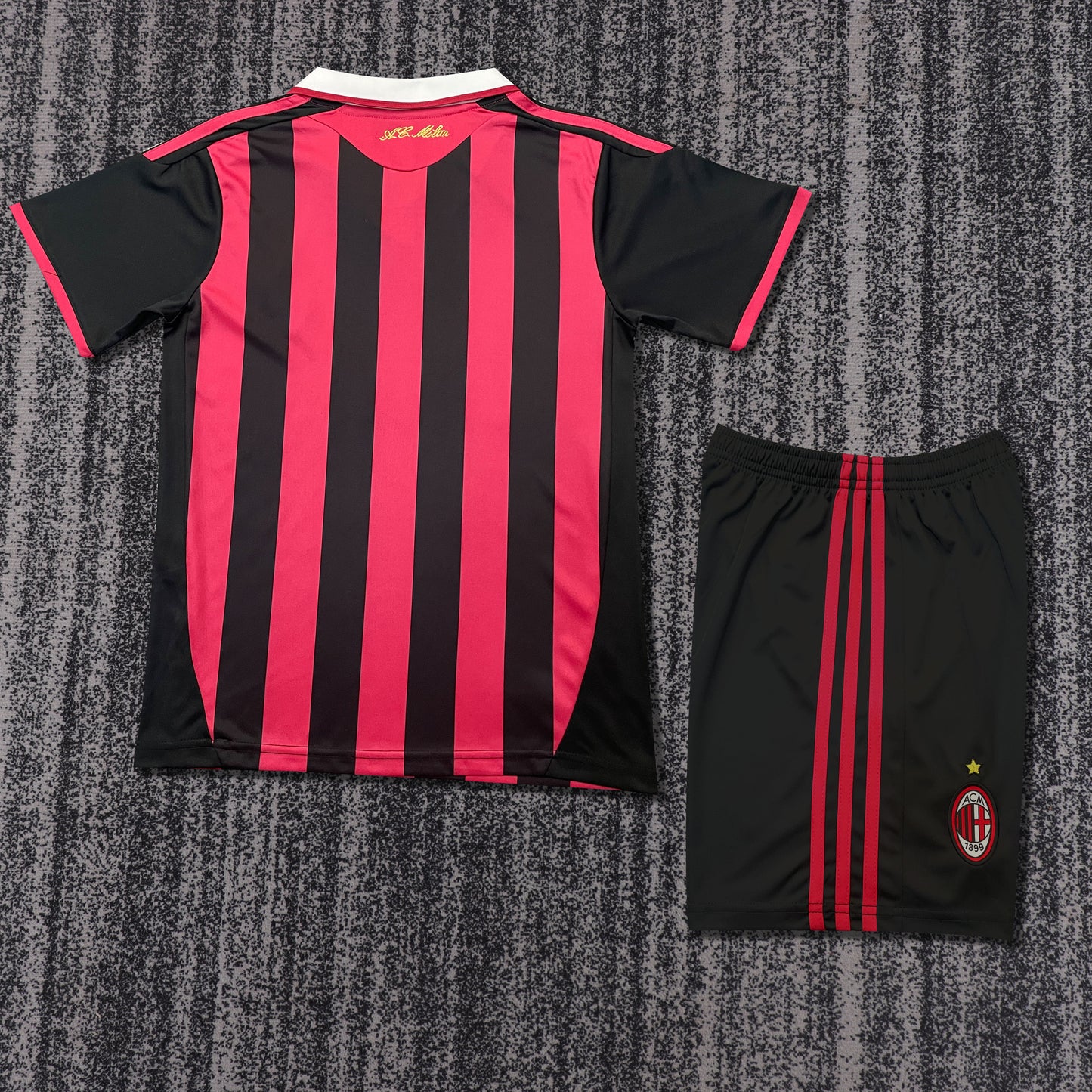 Kit Infantil Milan Home Retrô 09/10 . - Vermelho e Preto