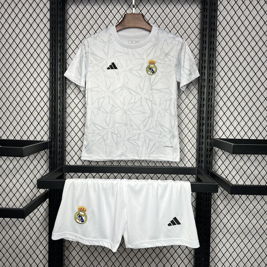 Kit Infantil Real Madrid Pré Jogo 24/25 -Branca