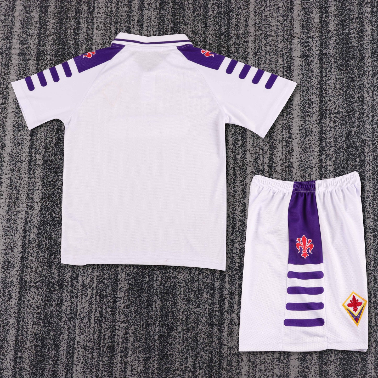 Kit Infantil Fiorentina Away Retrô 1998 . Fila  - Branca
