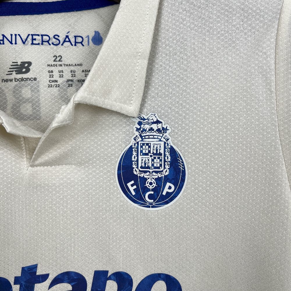 Kit Infantil Porto Third 25/26 . - Bege