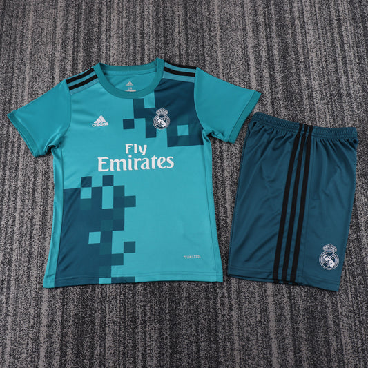 Kit Infantil Real Madrid Away Retrô 17/18 - Verde