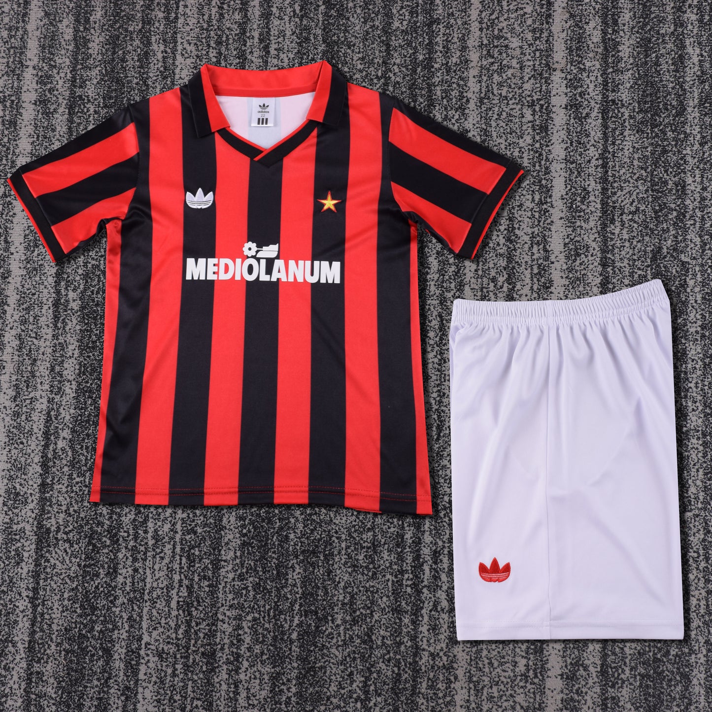 Kit Infantil Milan Home Retrô 90/91 . - Vermelho e Preto