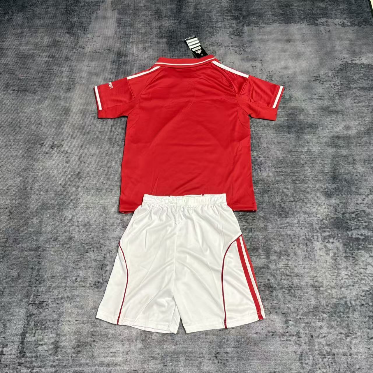 Kit Infantil Nottingham Forest Home 25/26 - Vermelho