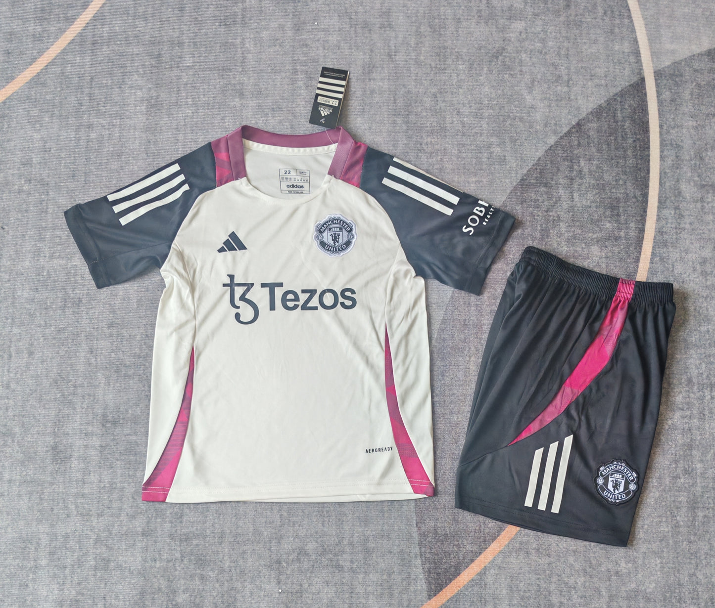 Kit Infantil Manchester United Treino 24/25 - Bege