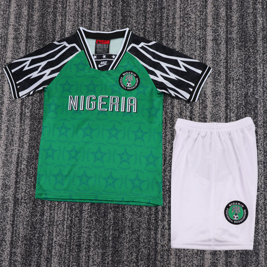 Kit Infantil Nigeria Home Retrô 1995 . - Verde