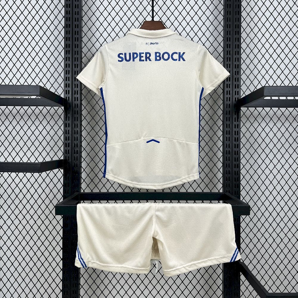 Kit Infantil Porto Third 25/26 . - Bege