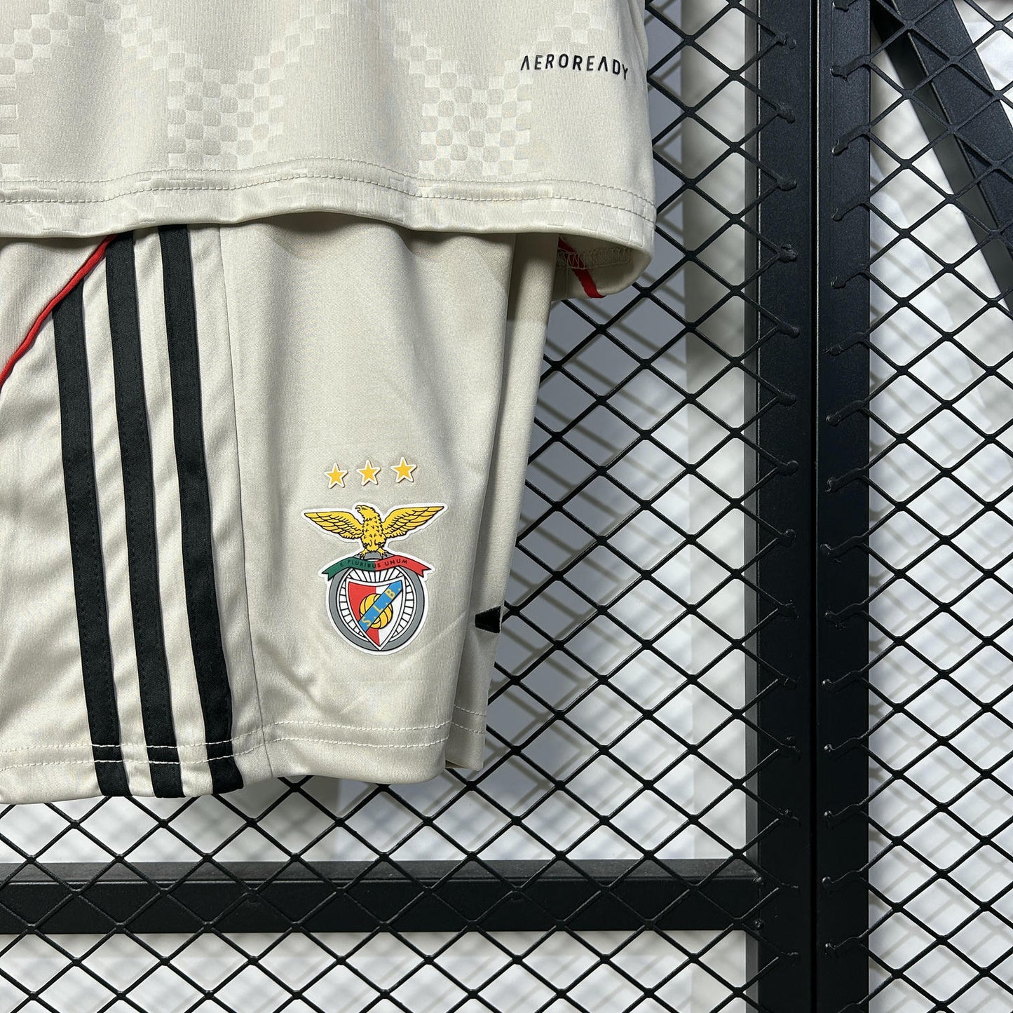Kit Infantil Benfica Third 25/26 -Bege