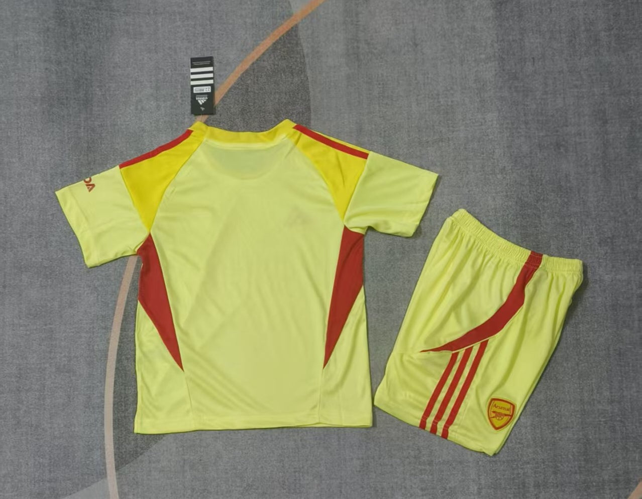 Kit Infantil Arsenal Goleiro 24/25  -Amarelo