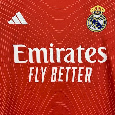 Kit Infantil Real Madrid Goleiro 25/26 -Laranja