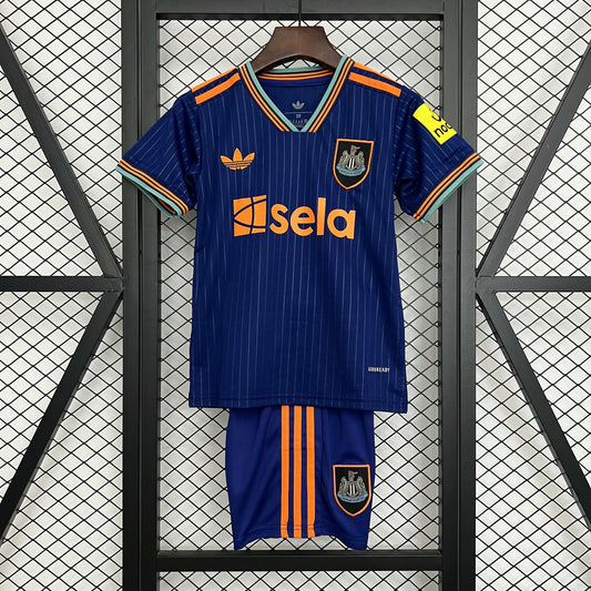 Kit Infantil Newcastle Third 25/26 . - Azul