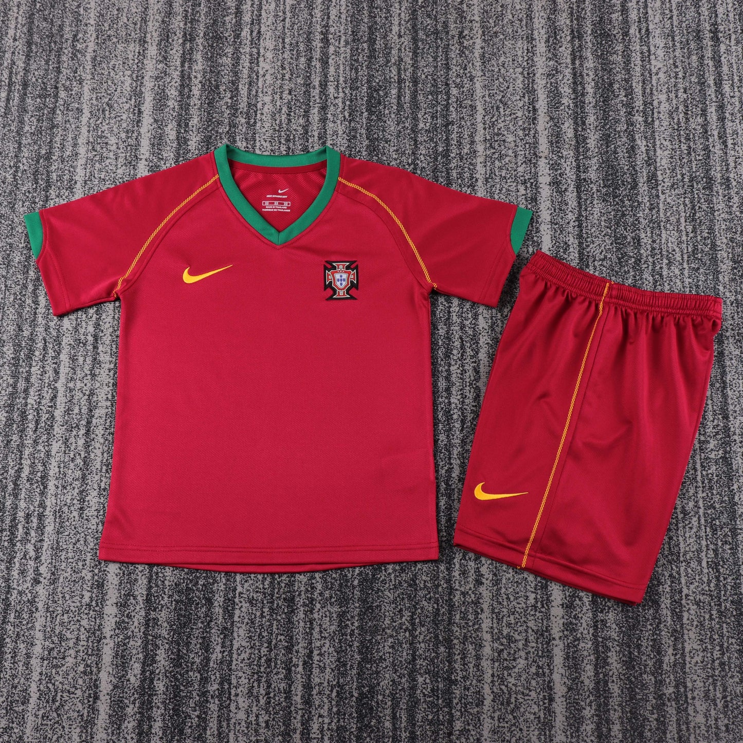 Kit Infantil Portugal Home Retrô 2006 - Vermelho