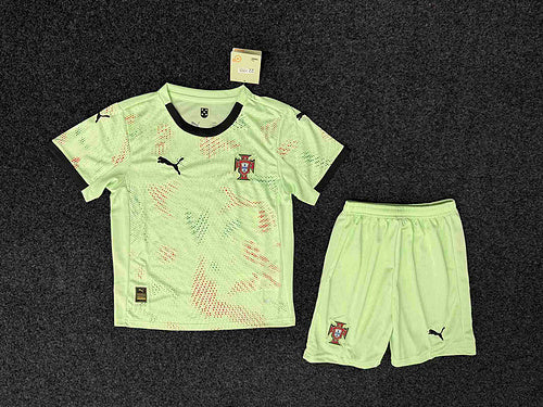 Kit Infantil Portugal Goleiro 25/26 - Verde Claro