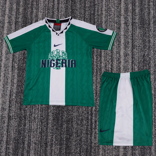 Kit Infantil Nigeria Home Retrô 1996 . - Verde e Branco
