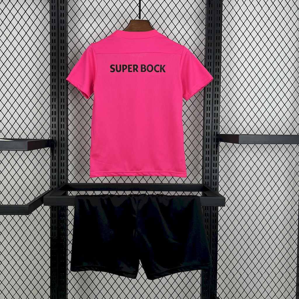 Kit Infantil Sporting Outubro Rosa 24/25 . - Rosa