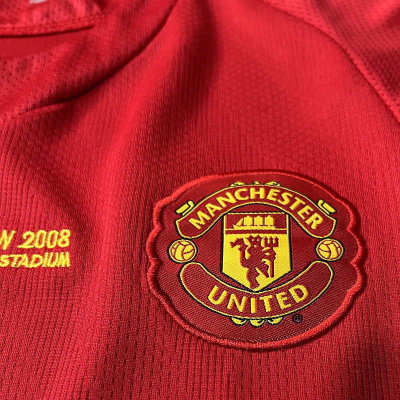 Kit infantil Manchester United Retrô Home 2008 . - Vermelho