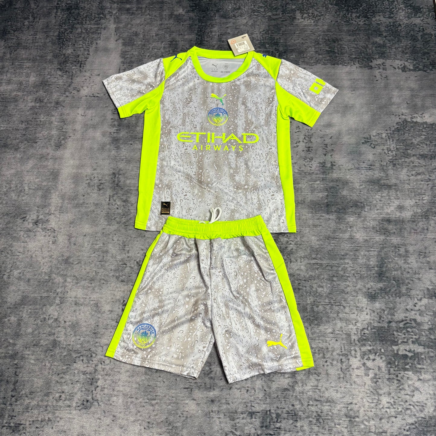 Kit Infantil Manchester City Fourth 25/26 . - Cinza