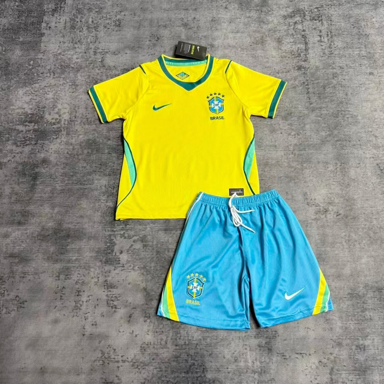 Kit Família Brasil: Camisa Infantil + Camisa Mãe - Amarela
