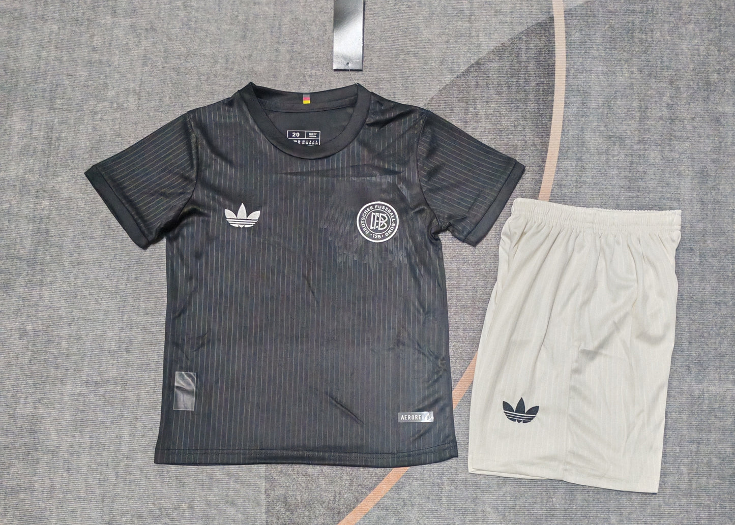 Kit Infantil Alemanha Treino 25/26 -Preto