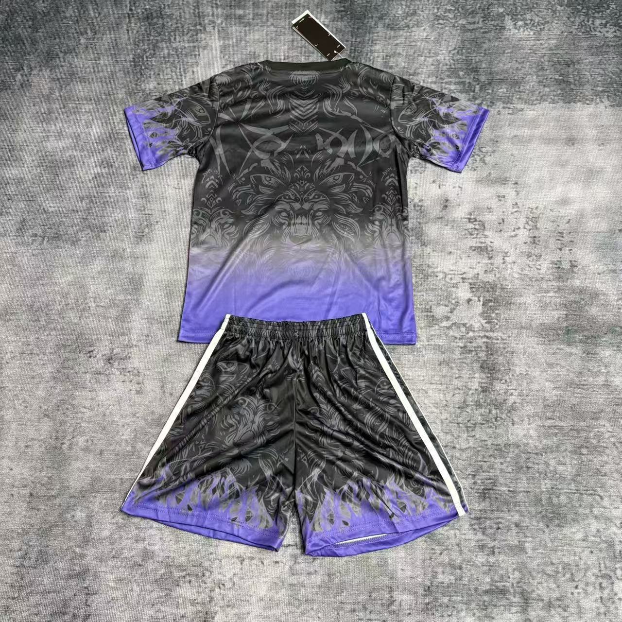 Kit infantil Manchester United Edição Especial 25/26 . - Preto e Roxo