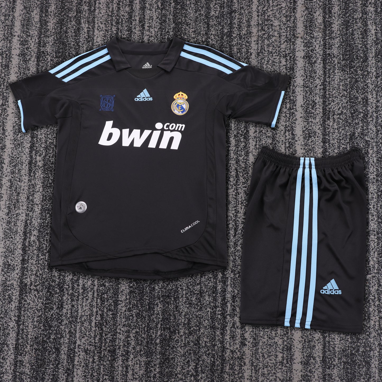 Kit Infantil Real Madrid Away Retrô 08/09 - Preto