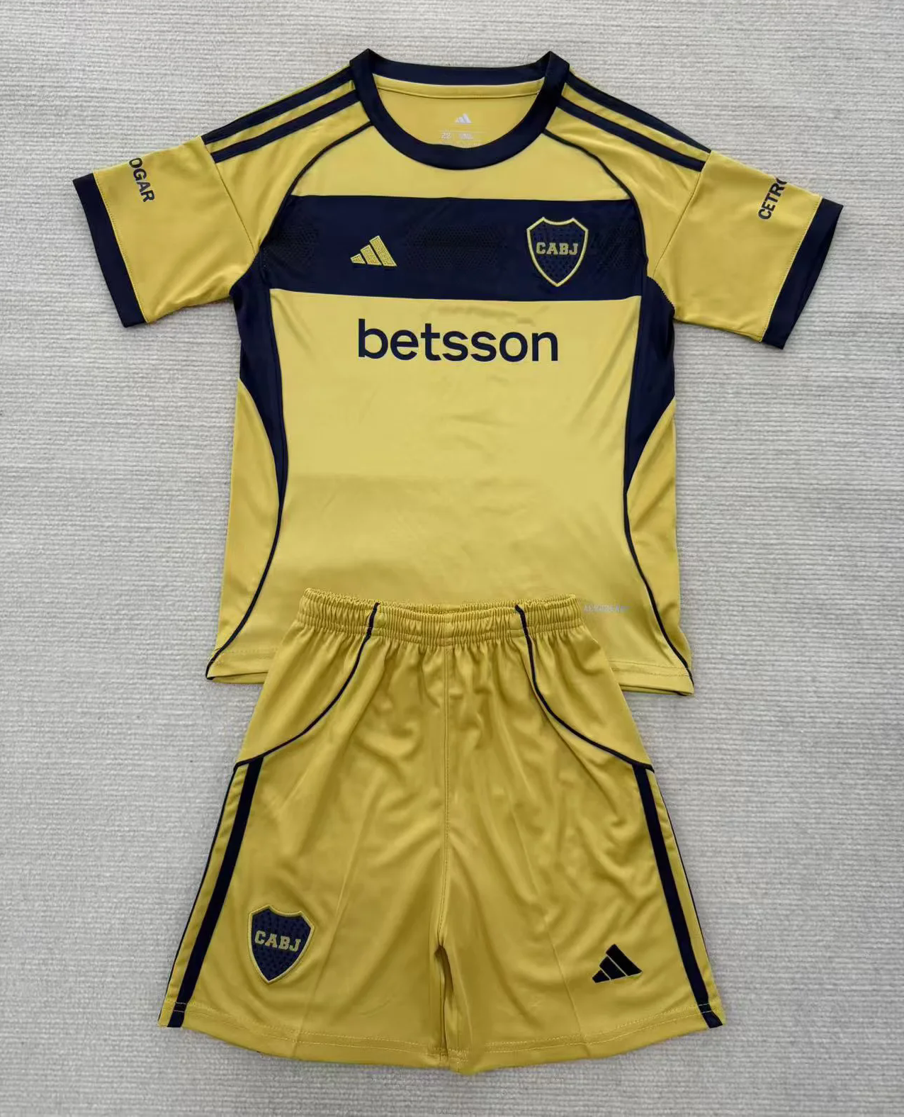 Kit Infantil Boca JRS Away 25/26 - Dourado