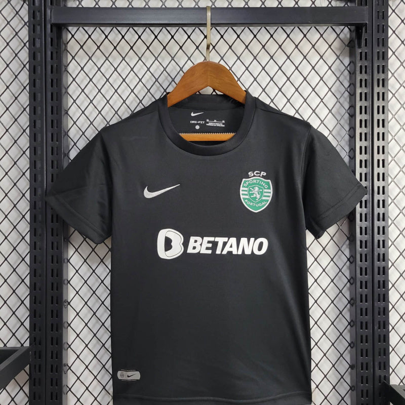 Kit Infantil Sporting Third 24/25 . - Preta