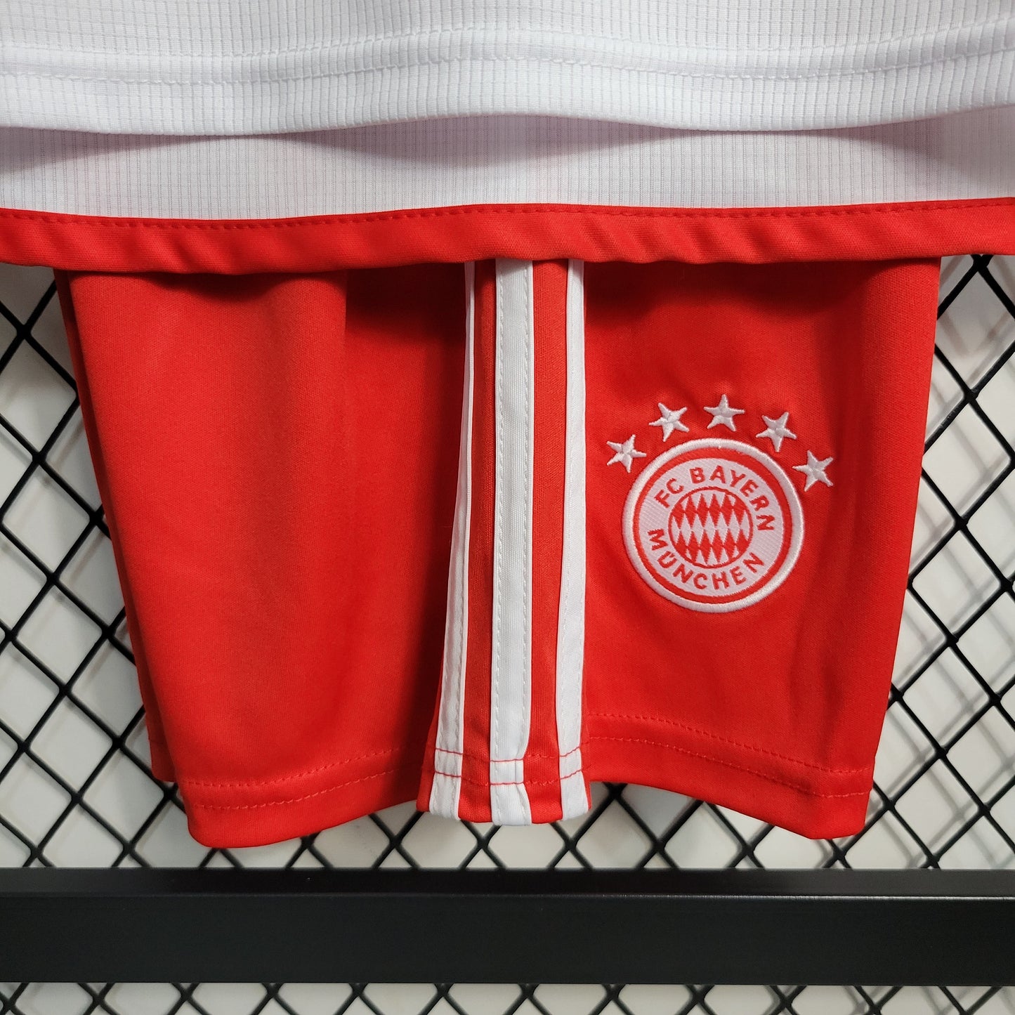Kit Infantil Bayern München Home 23/24 -Branco