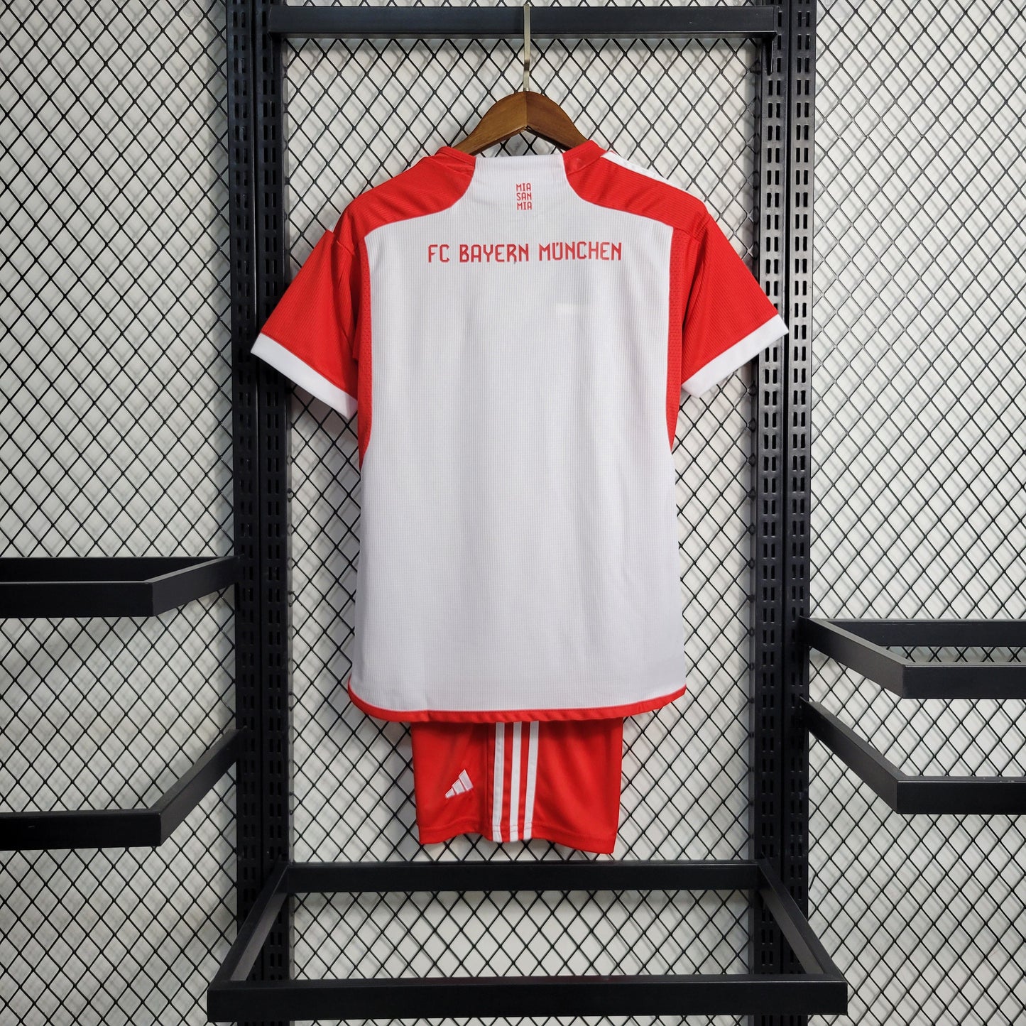 Kit Infantil Bayern München Home 23/24 -Branco
