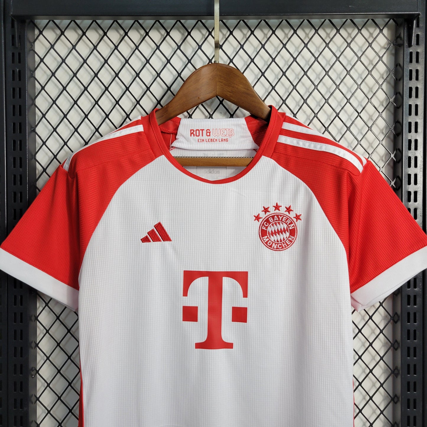 Kit Infantil Bayern München Home 23/24 -Branco
