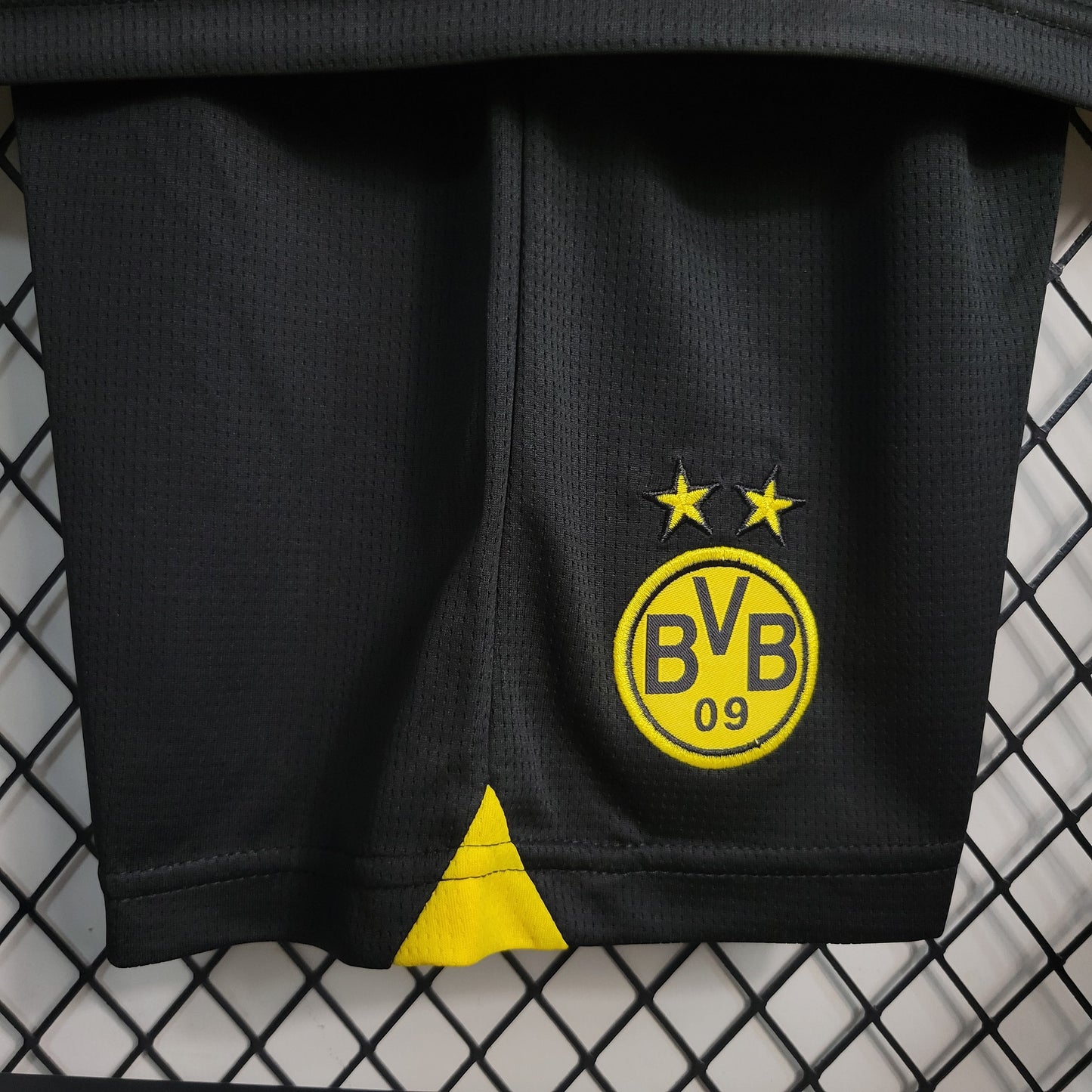 Kit Infantil Borussia Dortmund Home 23/24 -Amarela e Preta